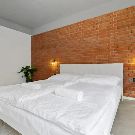 Sofia Apartment - With Parking Bratislava Exterior photo